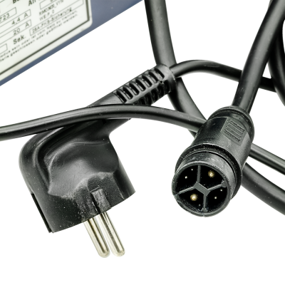 Ladegerät  SiNUS NANO mit HIGO Stecker